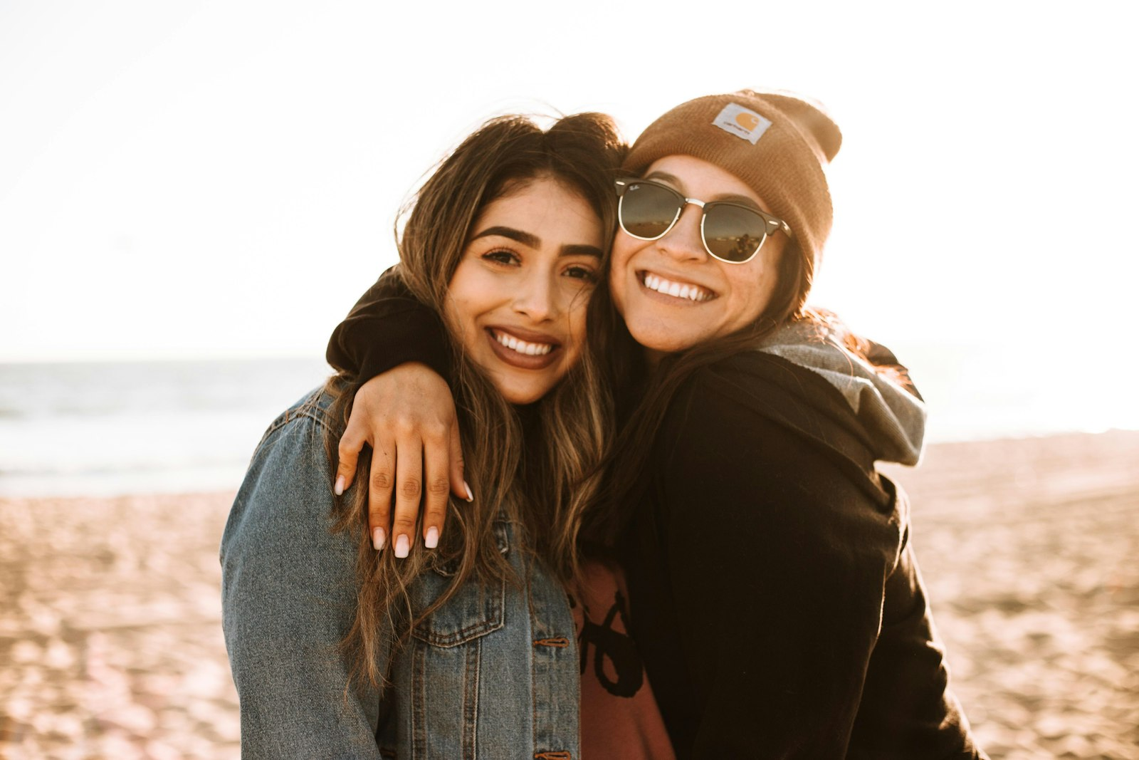 Quick 10-Minute Ways to Spread Happiness to Others